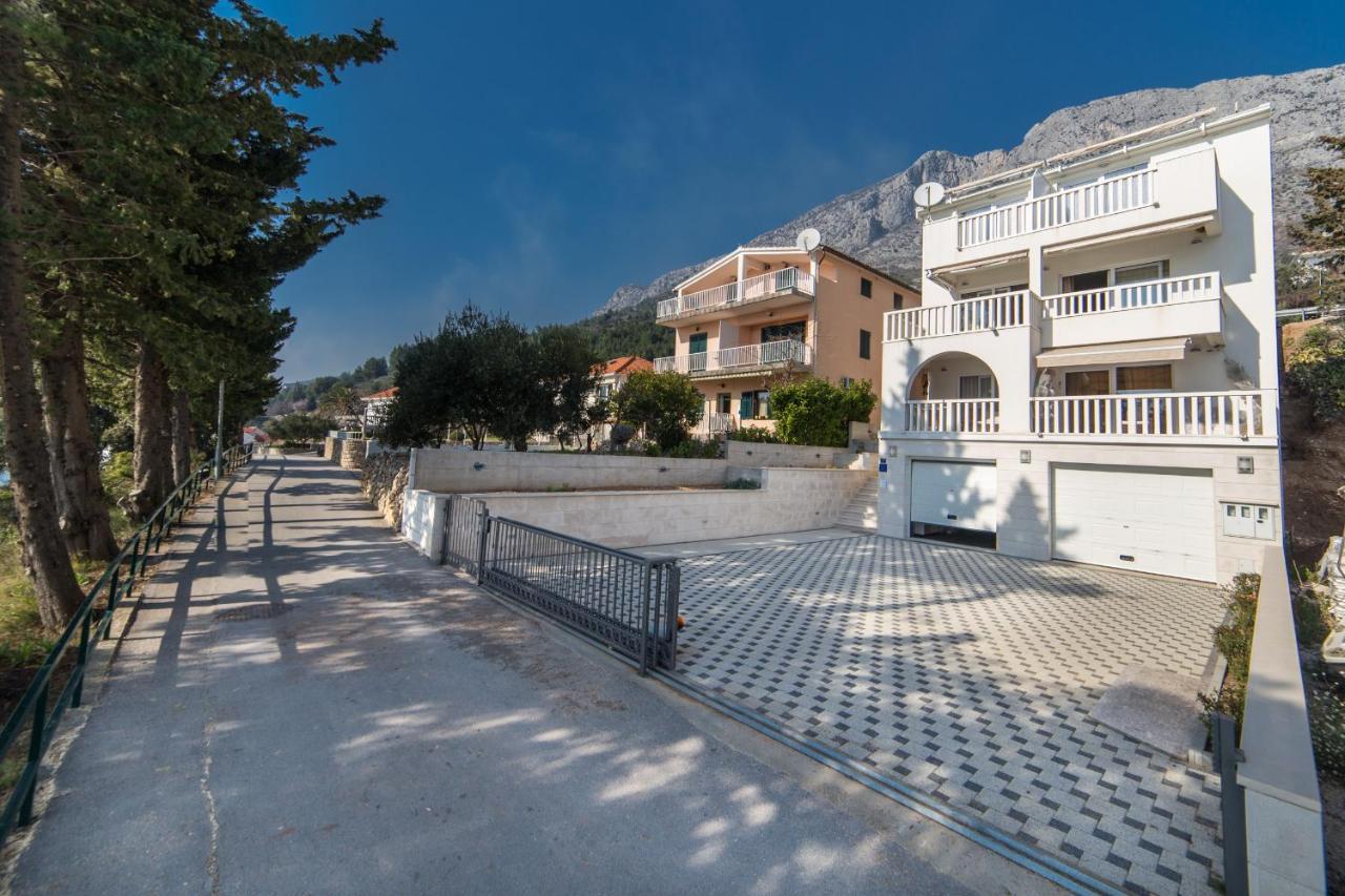 Apartments Sunrise Брист Екстер'єр фото